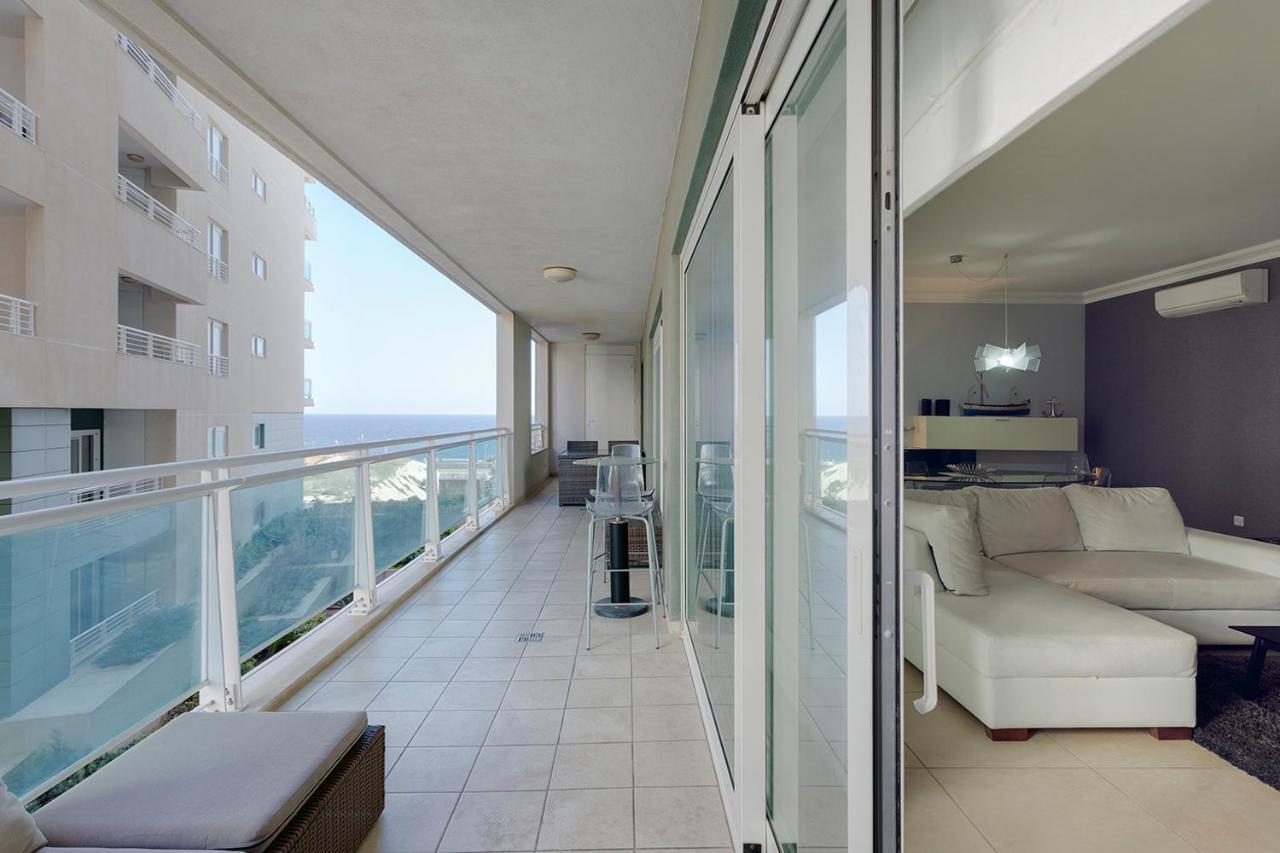 Luxury Apt With Side Seaviews And Pool, Best Location Слима Екстериор снимка