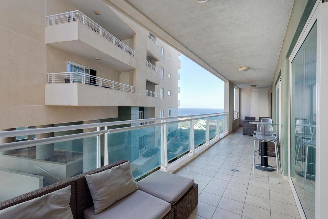 Luxury Apt With Side Seaviews And Pool, Best Location Слима Екстериор снимка